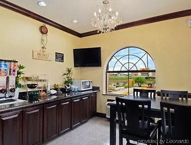 Super 8 By Wyndham Houston Hobby Airport South 